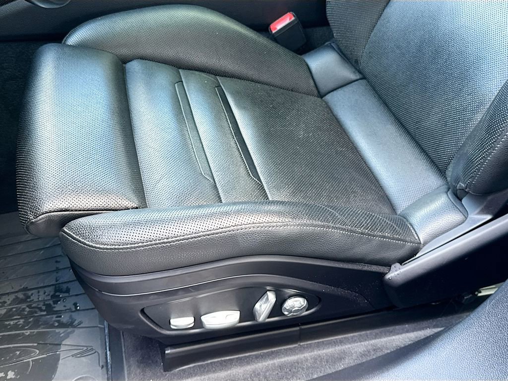 Used 2018 Porsche Panamera 4S image 21