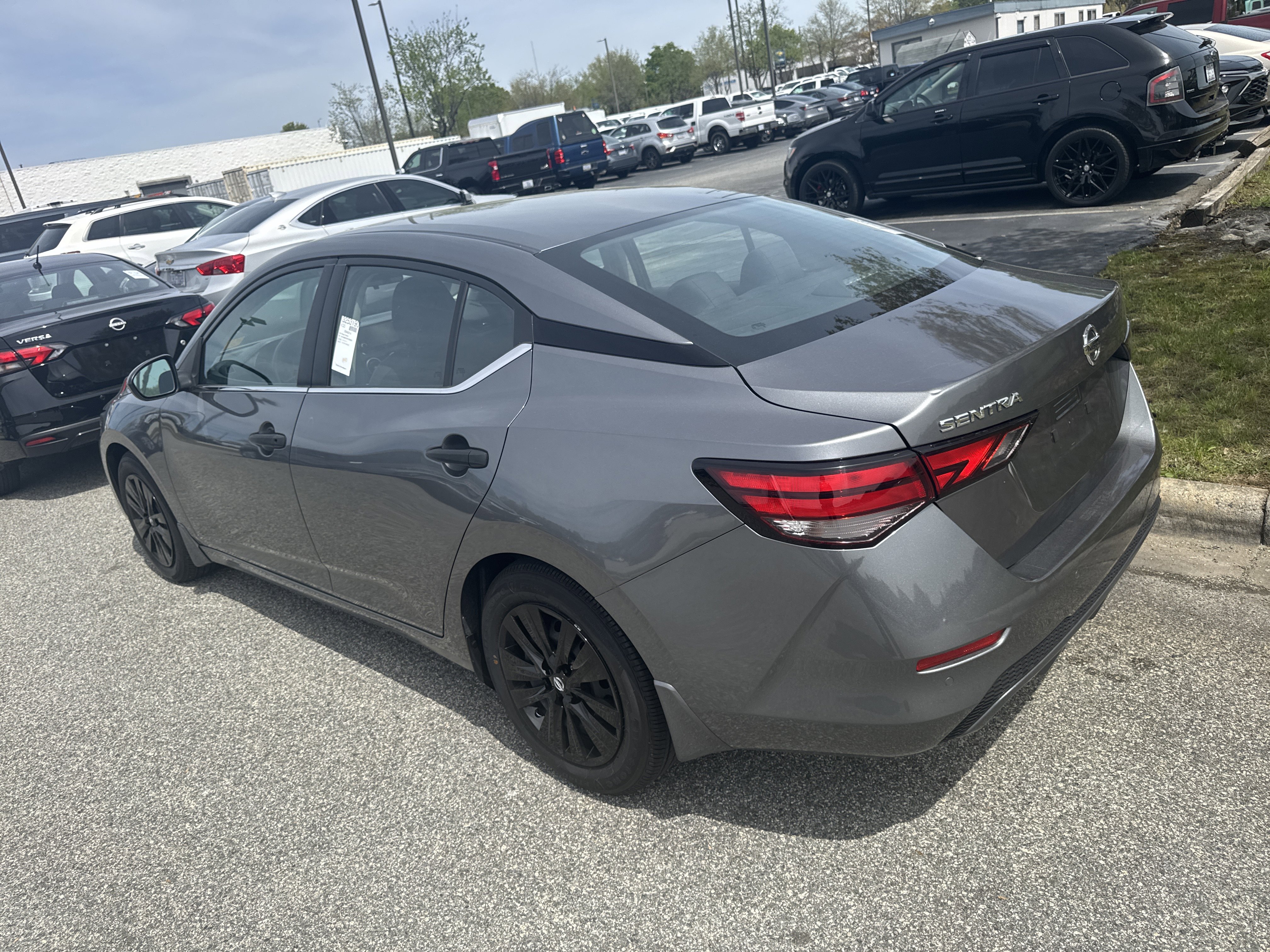 Used 2024 Nissan Sentra S image 8