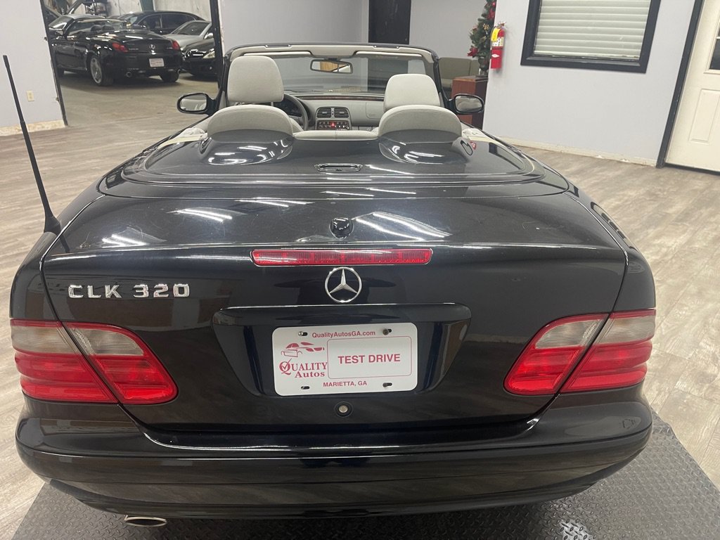Used 2002 Mercedes-Benz CLK 320 Cabriolet image 10