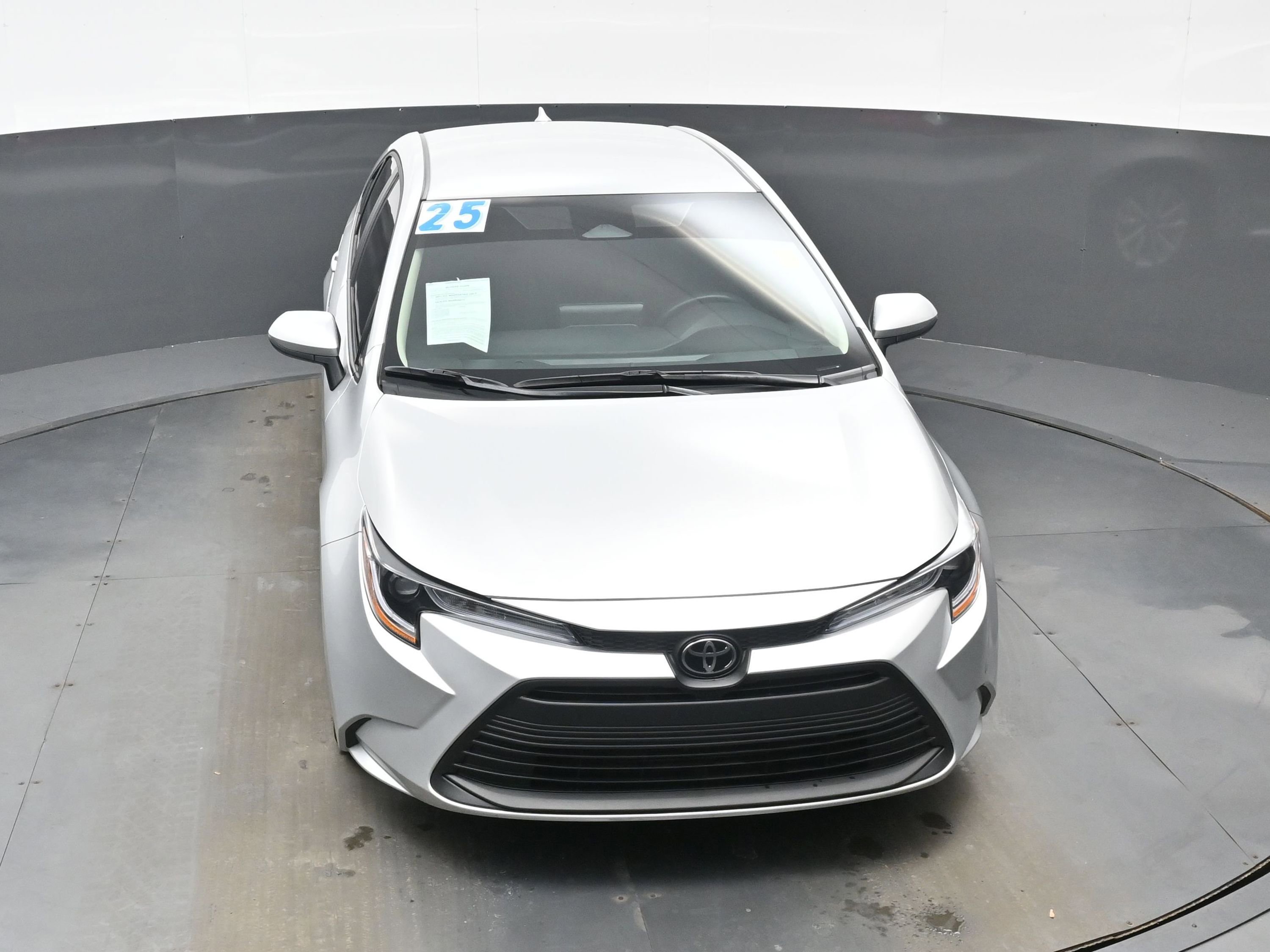 Used 2025 Toyota Corolla LE w/ LE Premium Package image 39