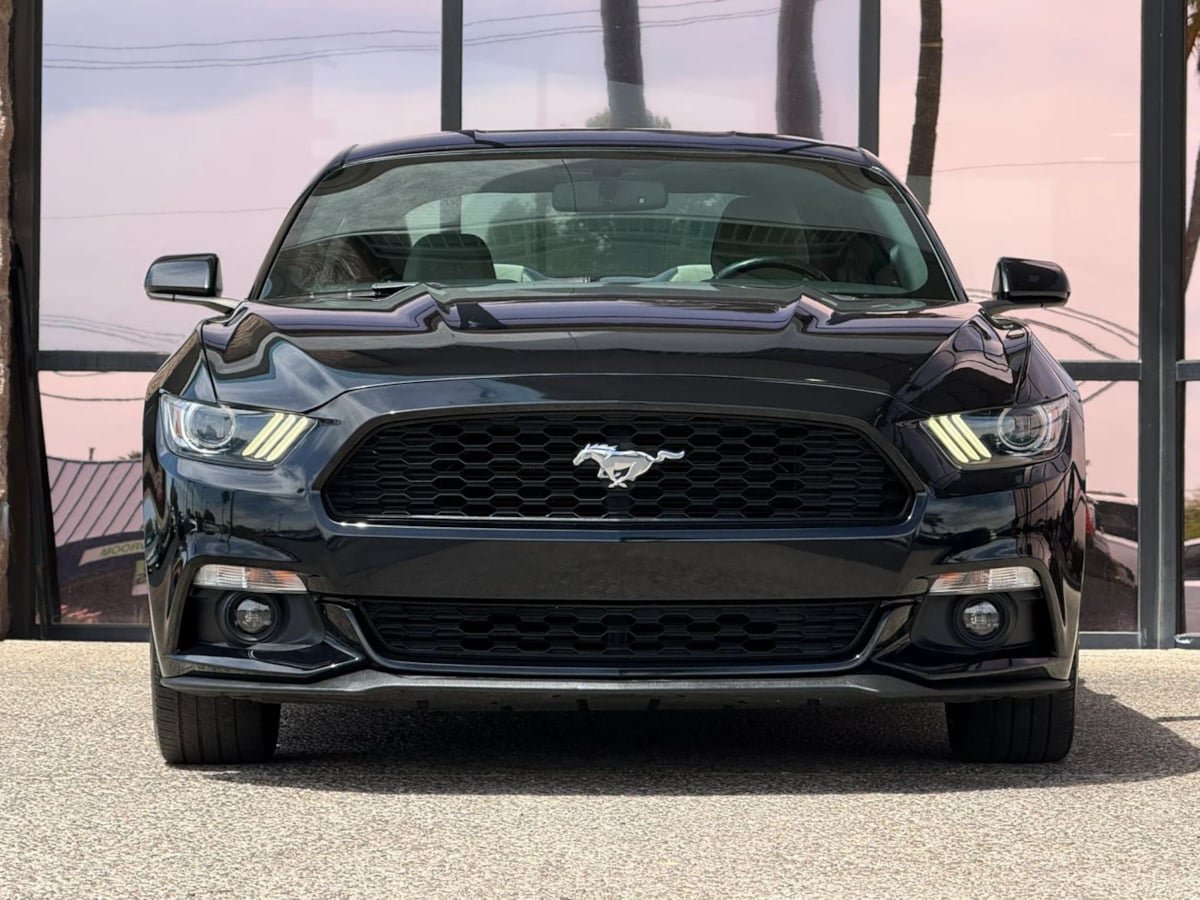 Used 2016 Ford Mustang Coupe RWD image 20