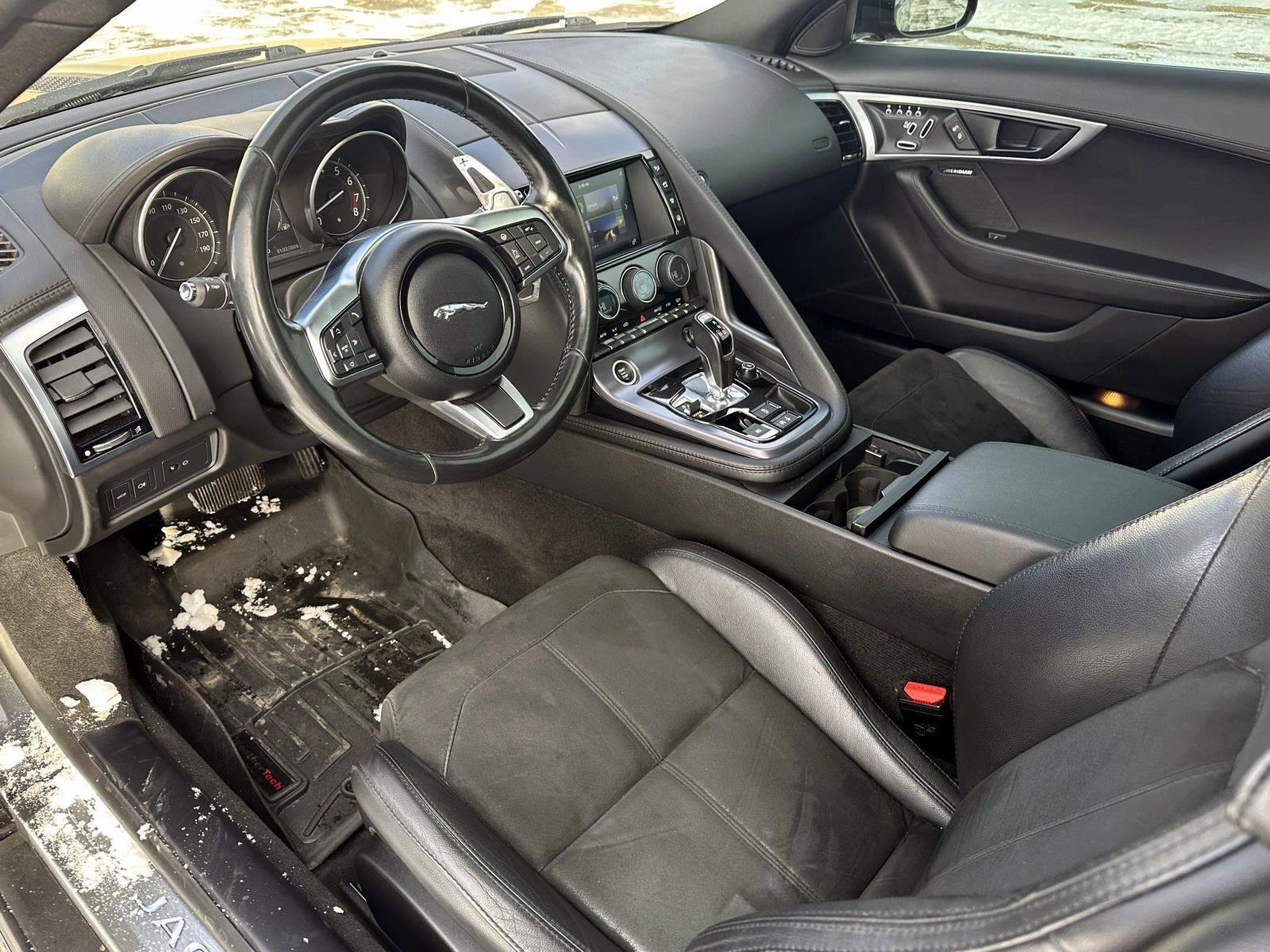 Used 2018 Jaguar F-TYPE 340HP image 13
