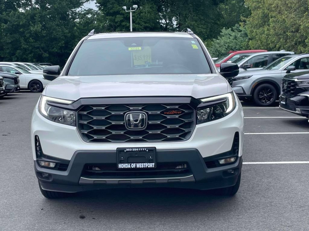 Certified 2023 Honda Passport TrailSport image 2