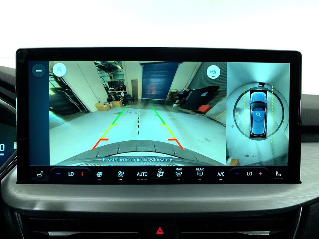 New 2023 Ford Escape SE w/ PHEV Premium Package FWD image 31