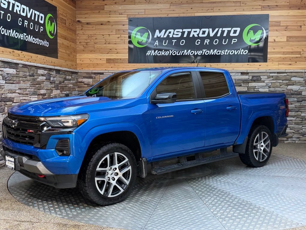 Used 2024 Chevrolet Colorado Z71 w/ Z71 Convenience Package 2 AWD/4WD image 9