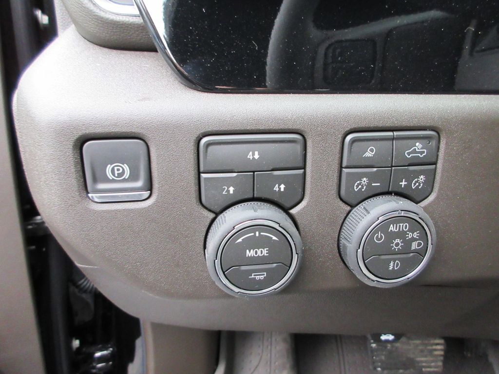 New 2026 Chevrolet Silverado 3500 LT w/ All Star Edition AWD/4WD image 25