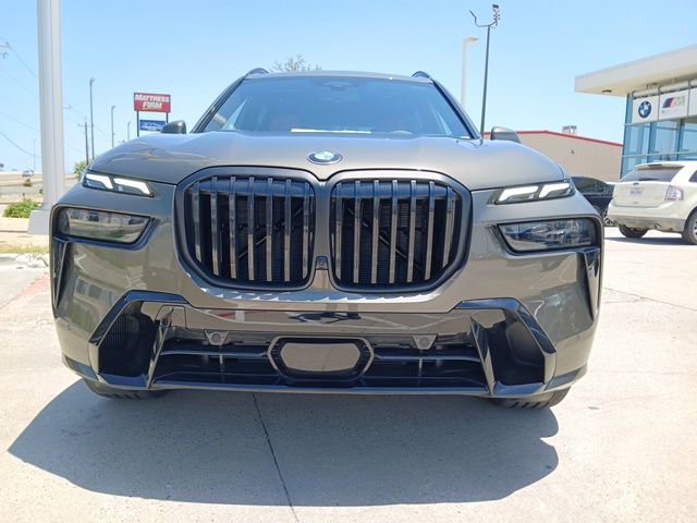 New 2026 BMW X7 xDrive40i image 2