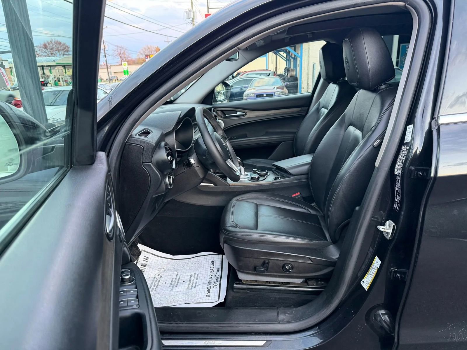 Used 2018 Alfa Romeo Stelvio Ti image 15