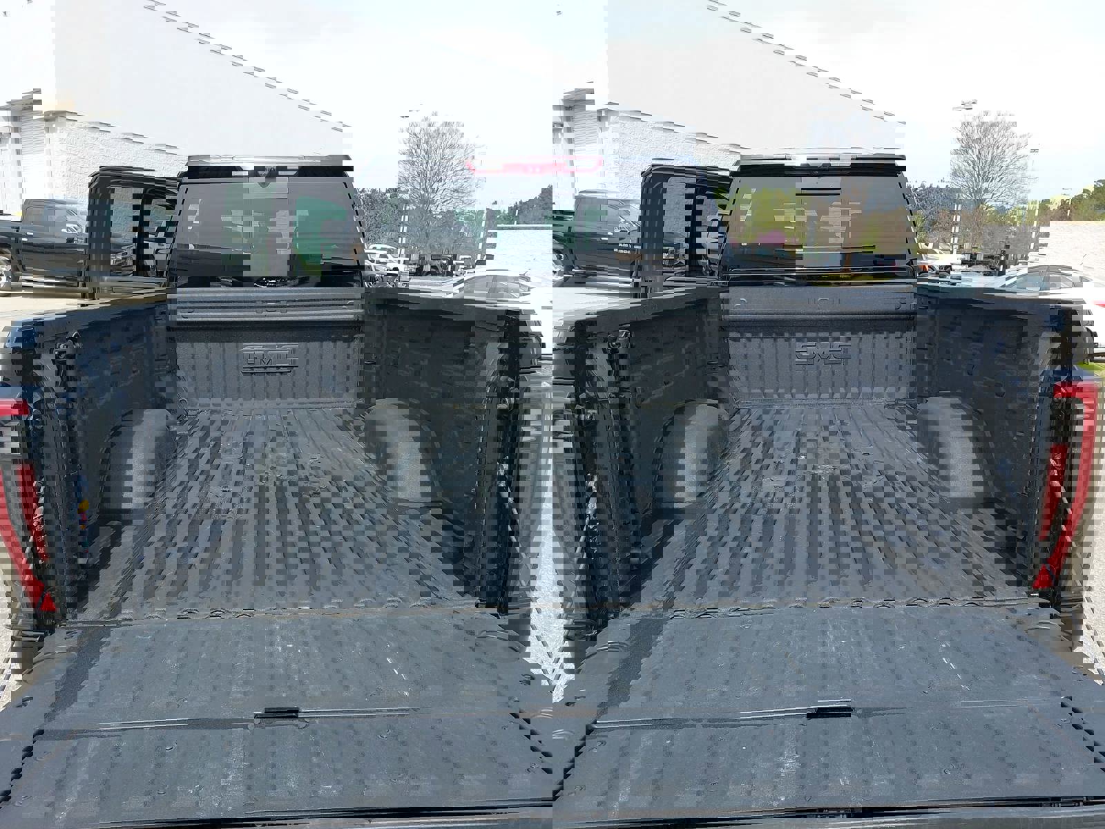 Used 2025 GMC Sierra 3500 AT4 w/ AT4 Premium Plus Package image 14