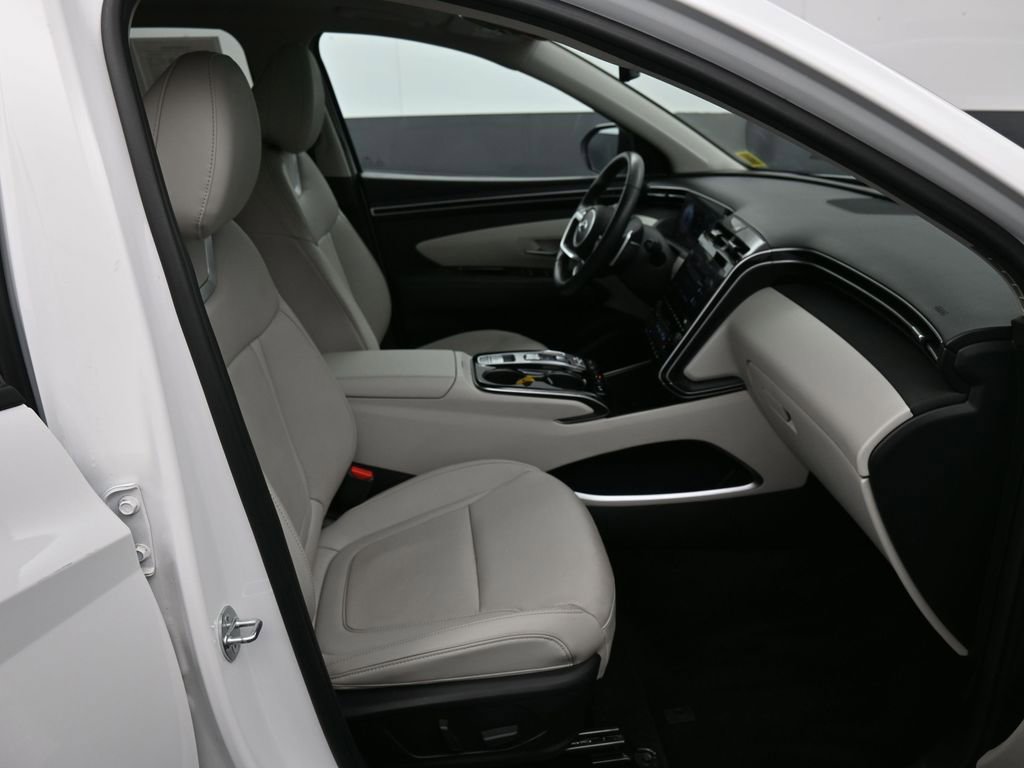 Certified 2023 Hyundai Tucson Limited AWD/4WD image 25