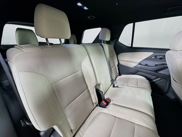 Used 2023 Chevrolet Traverse LS image 27