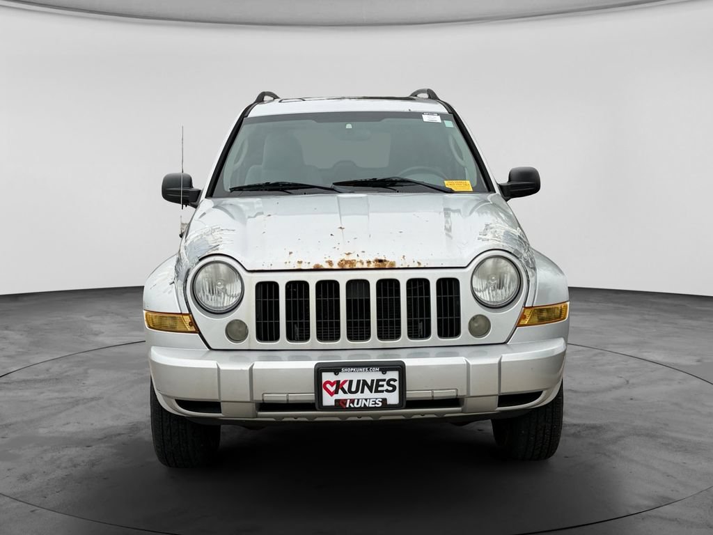 Used 2006 Jeep Liberty Sport AWD/4WD image 3