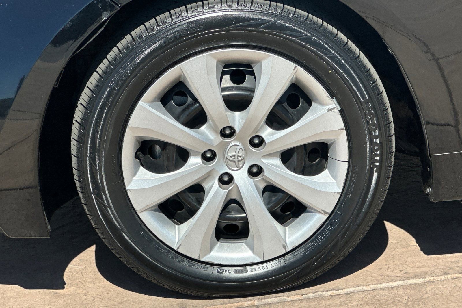 Certified 2024 Toyota Corolla LE FWD image 32