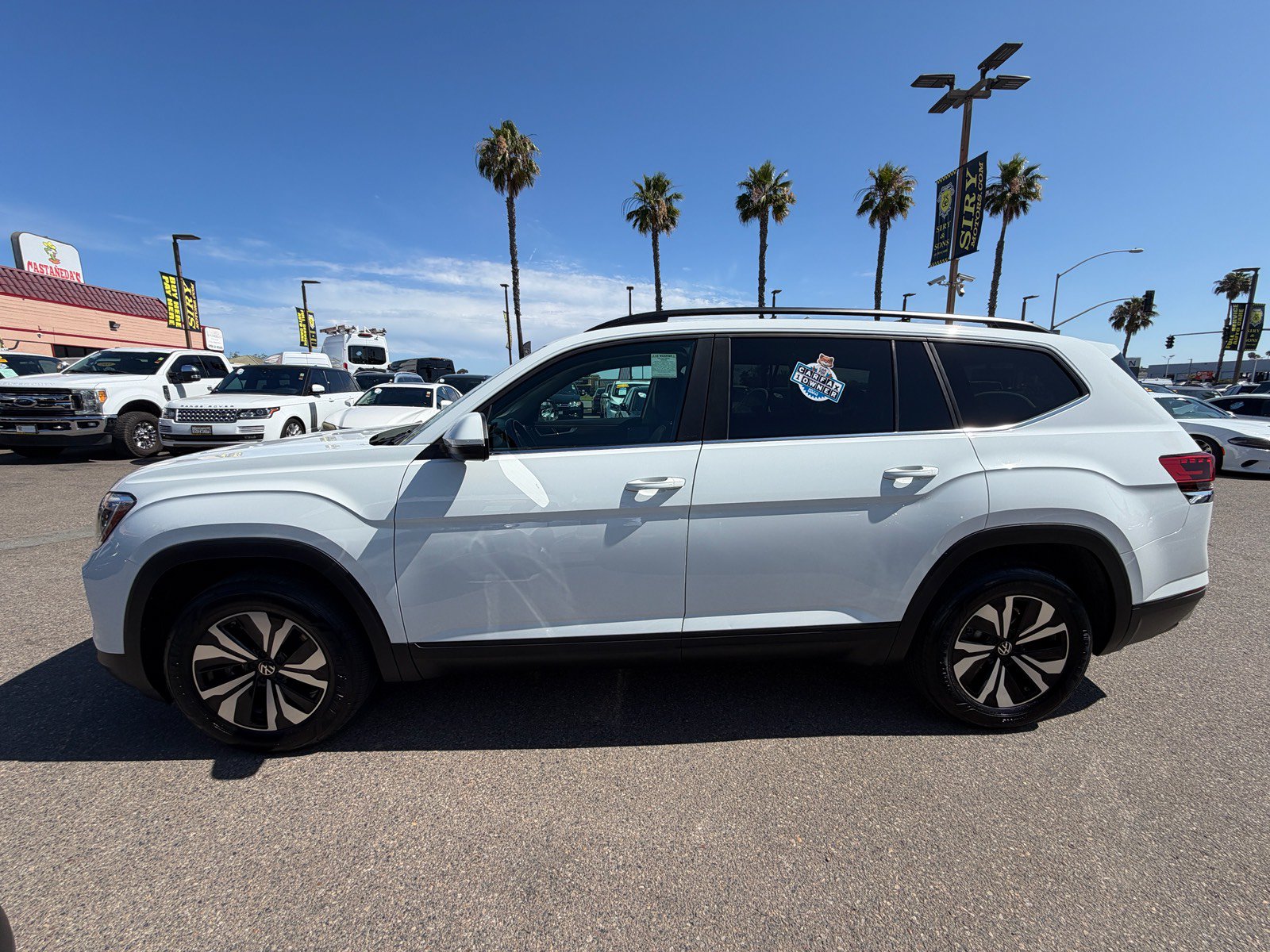 Used 2024 Volkswagen Atlas SE AWD/4WD image 6