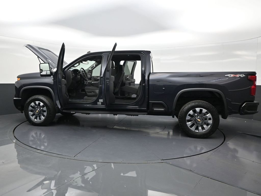 Used 2024 Chevrolet Silverado 2500 Custom w/ Custom Value Package AWD/4WD image 31