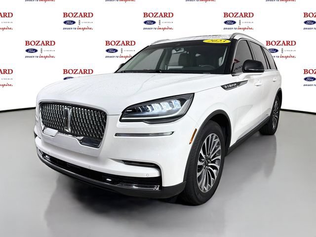 Certified 2023 Lincoln Aviator 2WD w/ Premium Package image 4