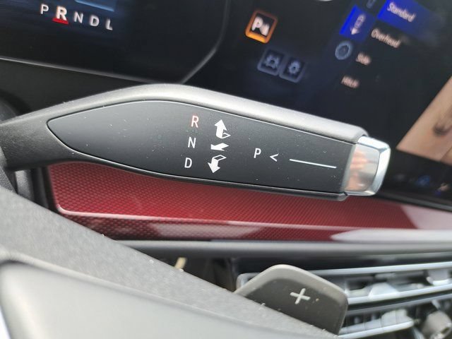 Used 2025 Chevrolet Traverse Z71 w/ Driver Confidence Package AWD/4WD image 23