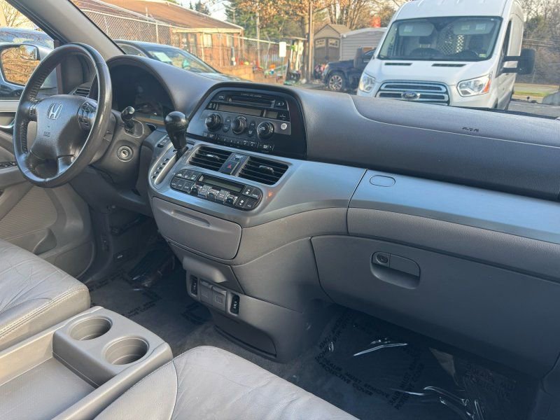 Used 2010 Honda Odyssey EX-L image 11