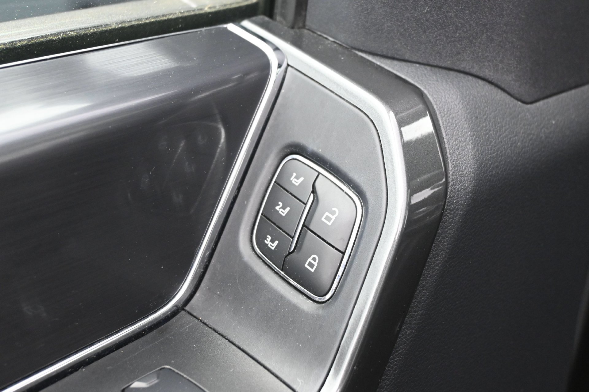 Used 2023 Ford F150 Lariat w/ Equipment Group 502A High AWD/4WD image 19