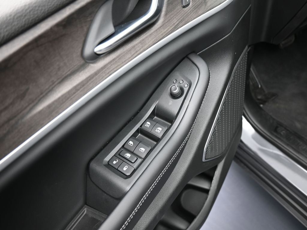 New 2026 Jeep Grand Cherokee Limited RWD image 13