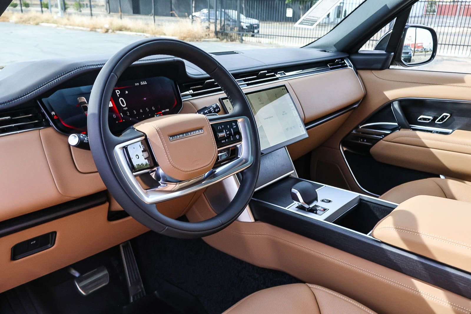 New 2026 Land Rover Range Rover SE image 30