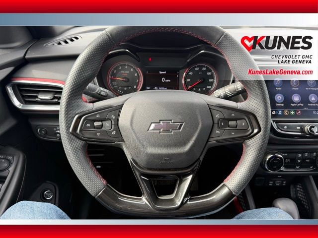 Used 2023 Chevrolet TrailBlazer RS w/ Sun and Liftgate Package image 39