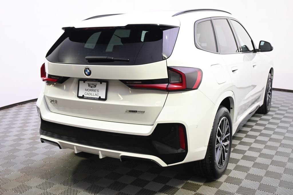 Used 2025 BMW X1 xDrive28i w/ M Sport Package AWD/4WD image 6