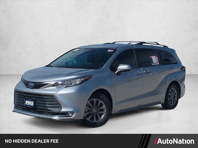 Used 2021 Toyota Sienna XLE