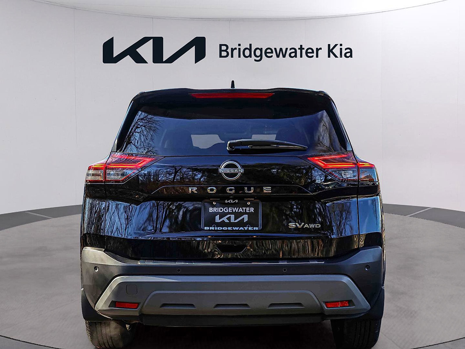 Used 2023 Nissan Rogue SV image 6