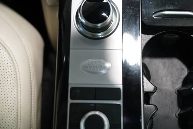 Used 2020 Land Rover Range Rover HSE AWD/4WD image 33