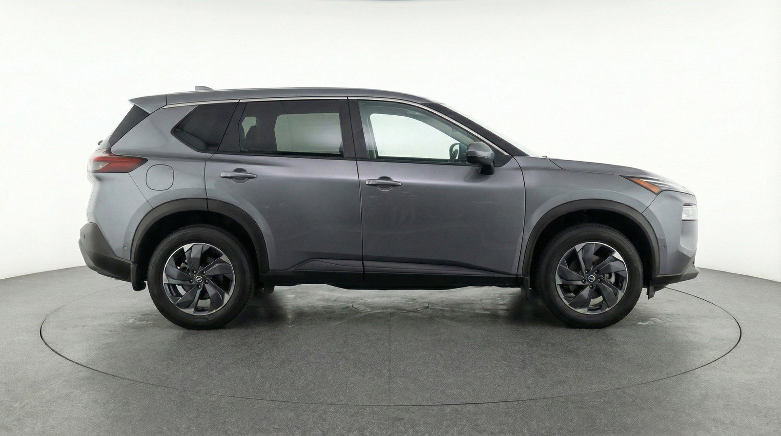 Used 2025 Nissan Rogue SV AWD/4WD image 11