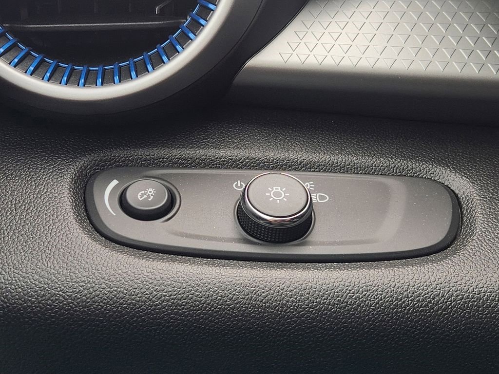 Used 2026 Chevrolet Trax LS w/ LS Convenience Package image 24