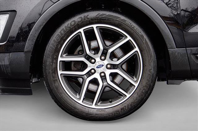 Used 2016 Ford Explorer Sport w/ Equipment Group 401A AWD/4WD image 9