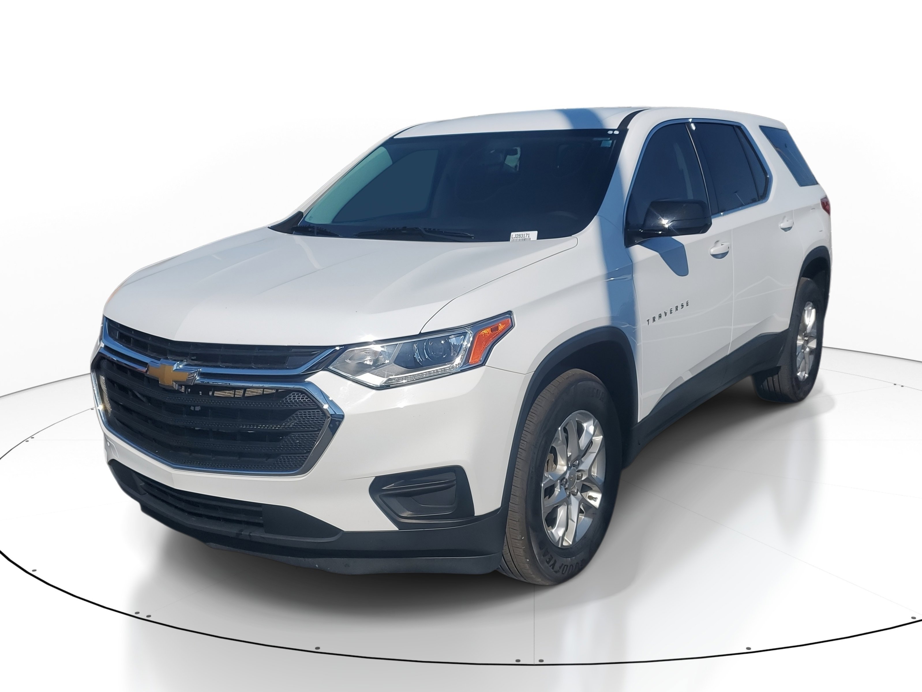 Used 2020 Chevrolet Traverse LS image 3