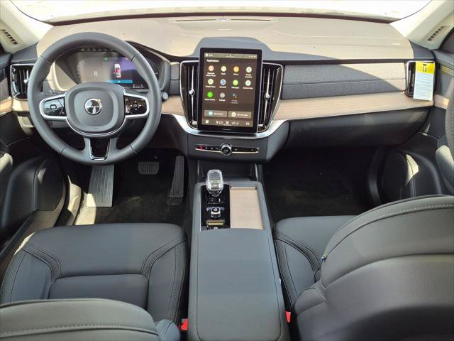 New 2026 Volvo XC90 T8 Plus w/ Protection Package AWD/4WD image 11