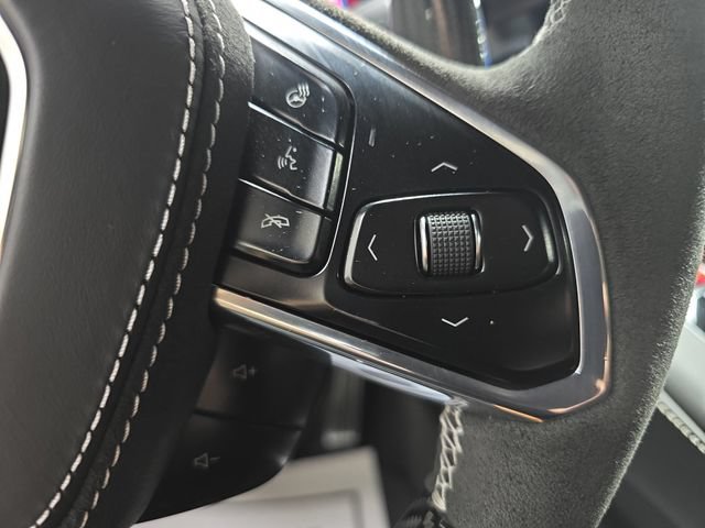 Used 2025 Chevrolet Corvette Z06 w/ Stealth Interior Trim Package RWD image 15