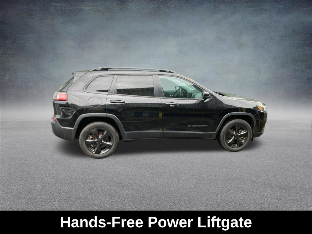 Used 2023 Jeep Cherokee Altitude Lux w/ Elite Group AWD/4WD image 7
