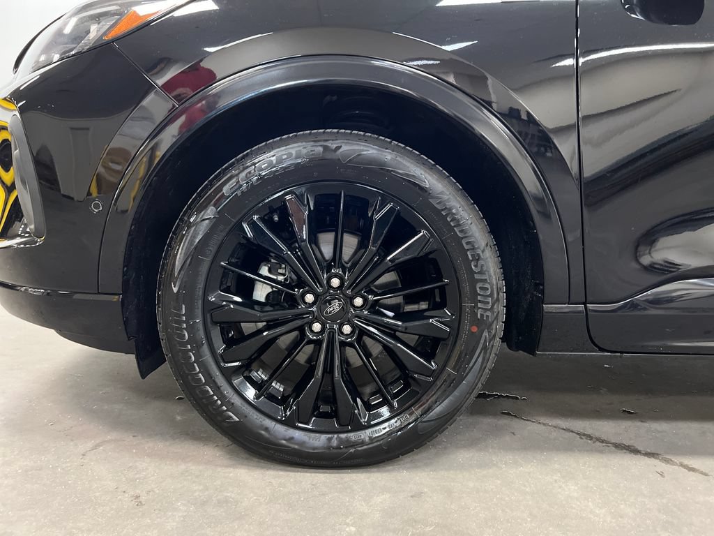 Used 2024 Ford Escape ST-Line Elite w/ Premium Technology Package AWD/4WD image 31