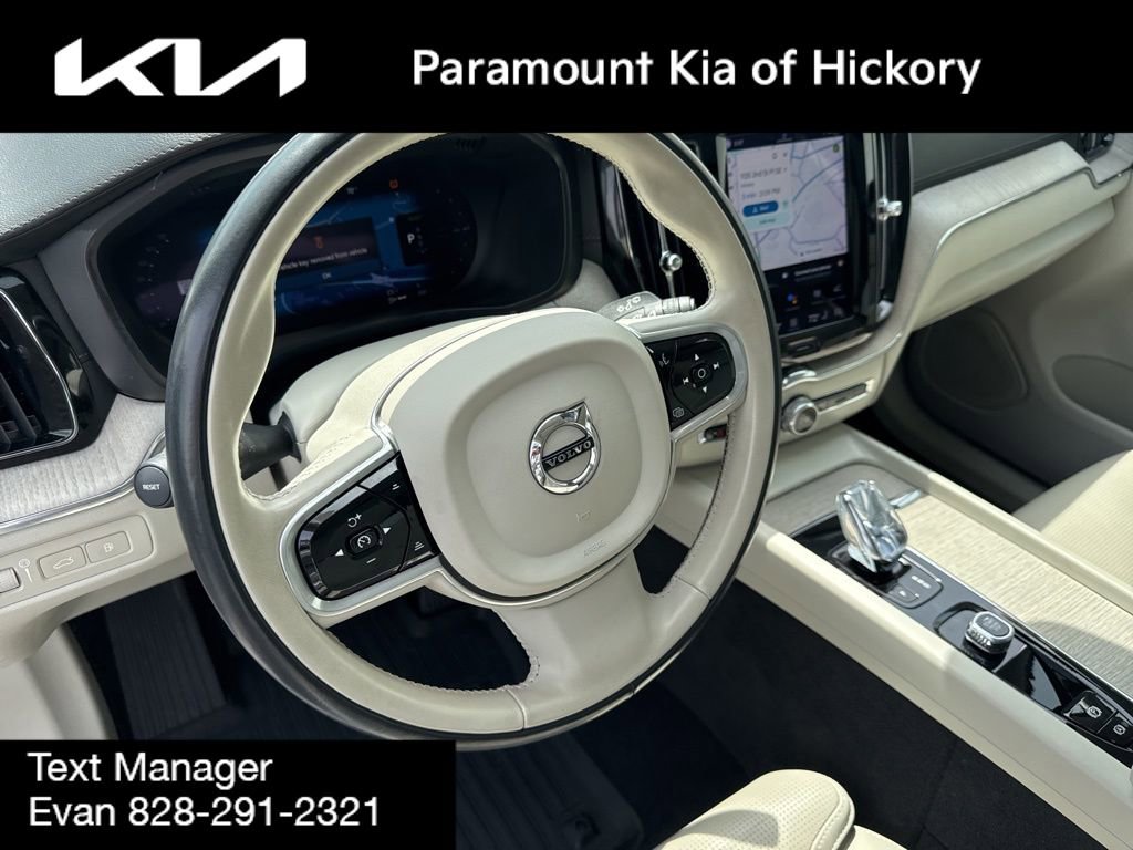 Used 2022 Volvo XC60 T8 Inscription AWD/4WD image 22