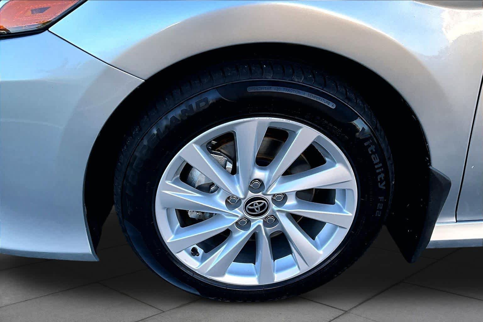 Used 2024 Toyota Camry LE FWD image 10