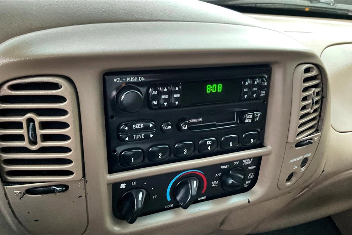 Used 2003 Ford F150 XL RWD image 15