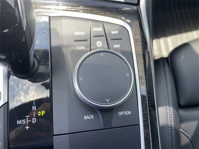 Used 2022 BMW 330i Sedan w/ Driving Assistance Package image 18