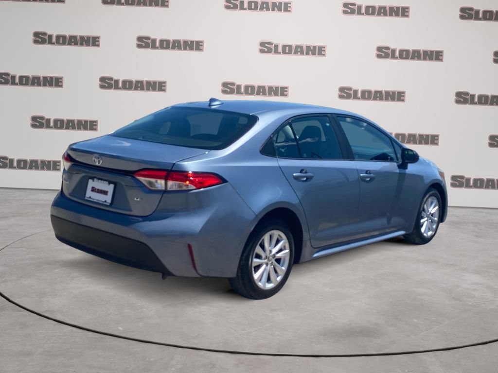 Used 2023 Toyota Corolla LE w/ LE Convenience Package FWD image 5
