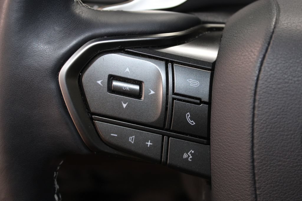 Used 2024 Lexus LX 600 4WD w/ Luxury Package image 23
