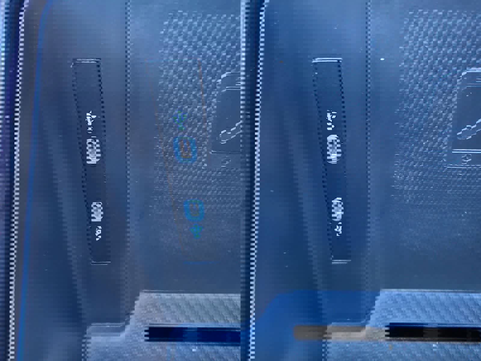 Used 2023 Volkswagen ID.4 S image 29