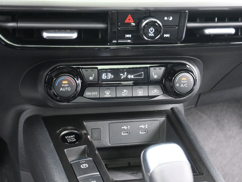 New 2026 Nissan Kicks SV w/ SV Premium Package AWD/4WD image 11