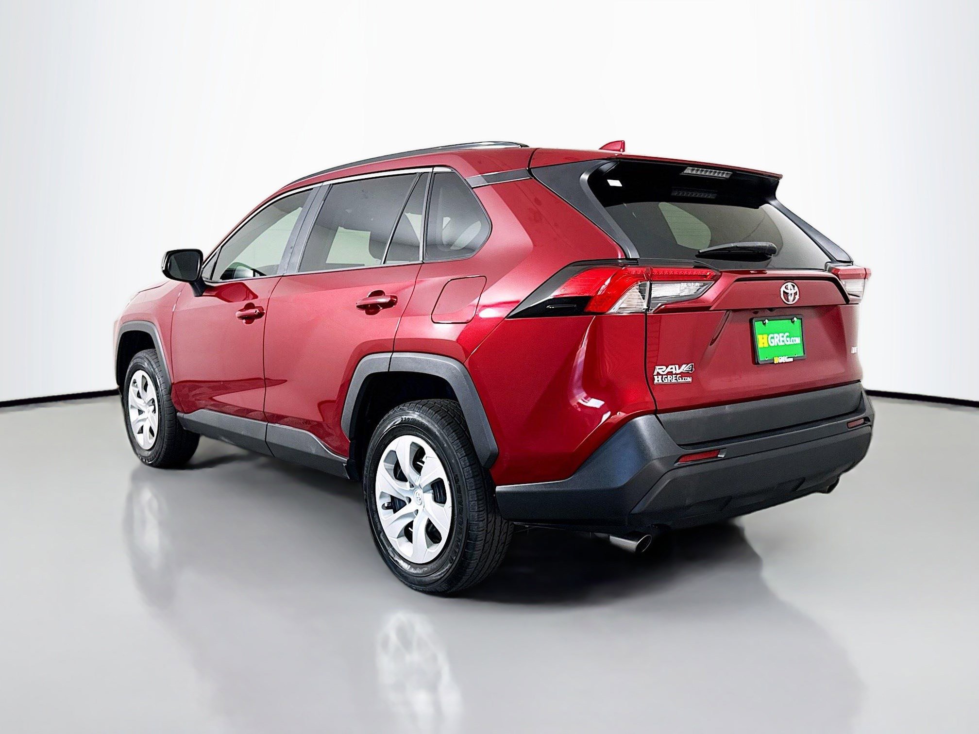 Used 2020 Toyota RAV4 LE image 7