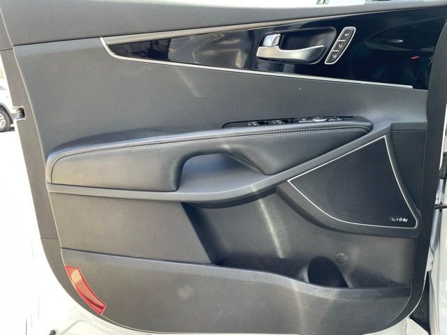 Used 2018 Kia Sorento SX AWD/4WD image 9
