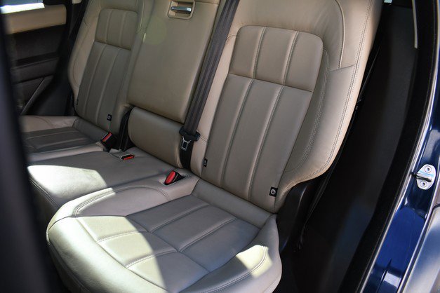 Used 2020 Land Rover Range Rover Sport SE image 23