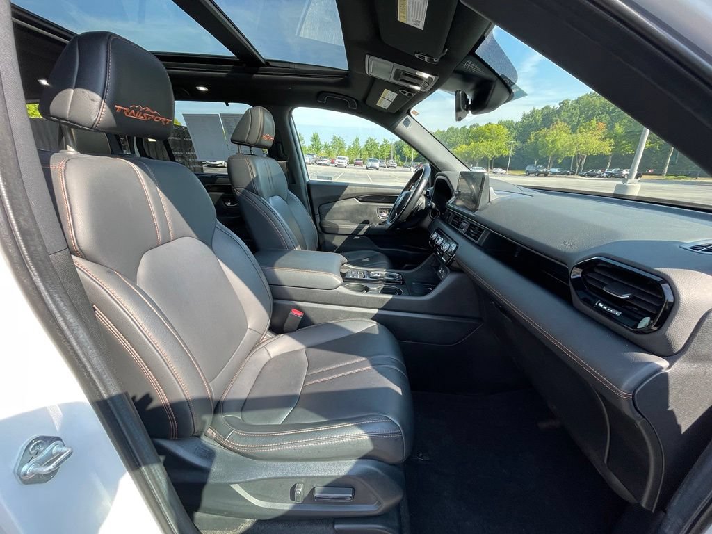 Certified 2024 Honda Pilot TrailSport image 36